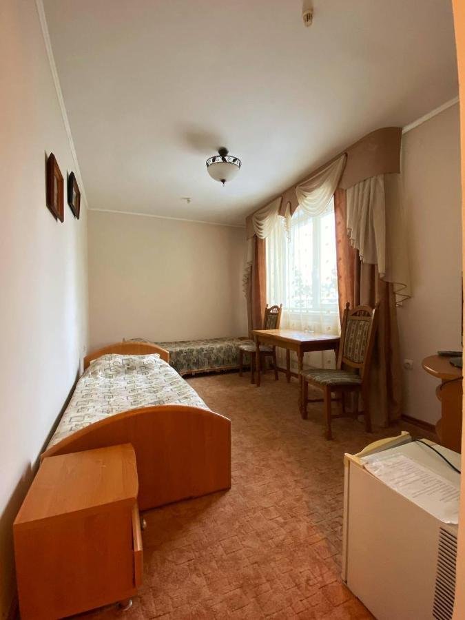 Hotel Lemon à Drogobych Extérieur photo
