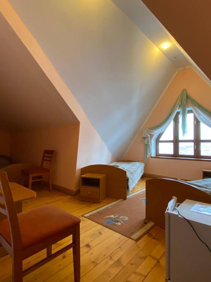 Hotel Lemon à Drogobych Extérieur photo