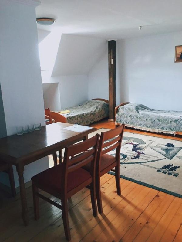 Hotel Lemon à Drogobych Extérieur photo