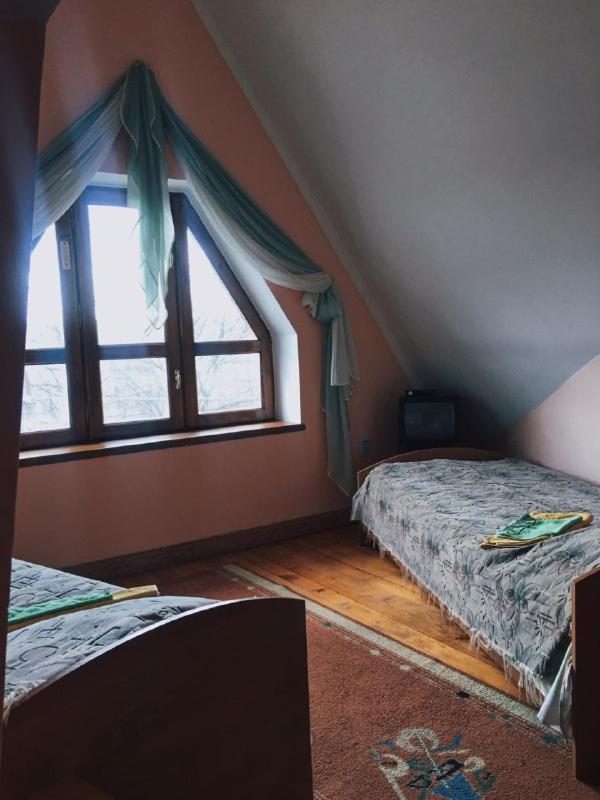 Hotel Lemon à Drogobych Extérieur photo